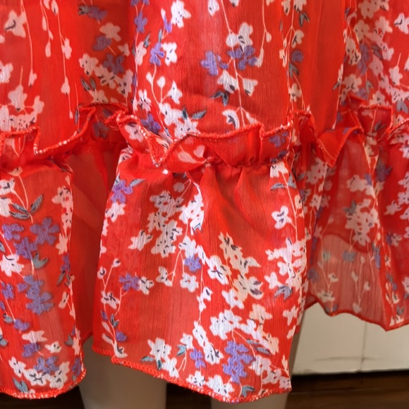 “ 1 XL NWT Red V Neck Floral Midi Dress “ - Picture 4 of 10